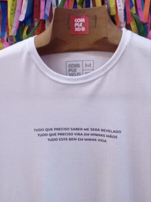 CAMISETA TUDO