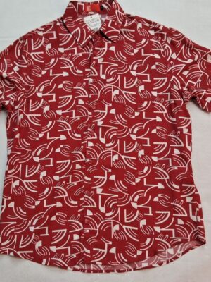 CAMISA INFANTIL FUNDO VERMELHO